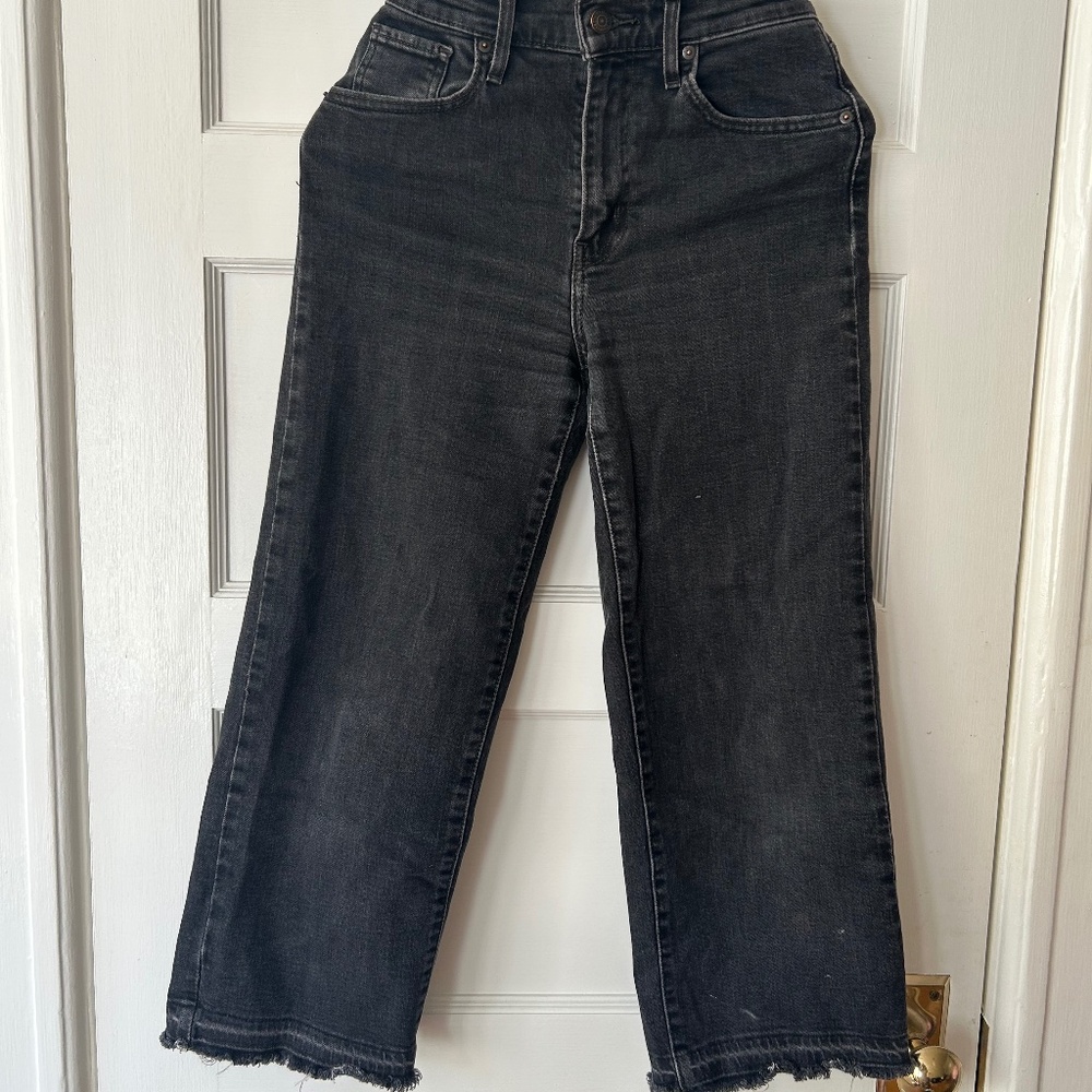 Levi's Cropped Straight Jean